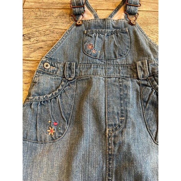 OshKosh B'Gosh Denim Dress 24 Months Overall Bibs bib‎ Vestbak embroidered heart - Picture 3 of 9